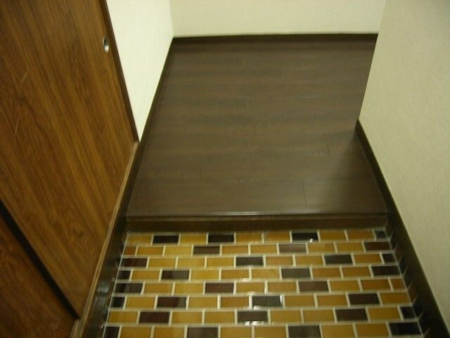 西小山フラワーハイツの玄関|ゆったりとした玄関です