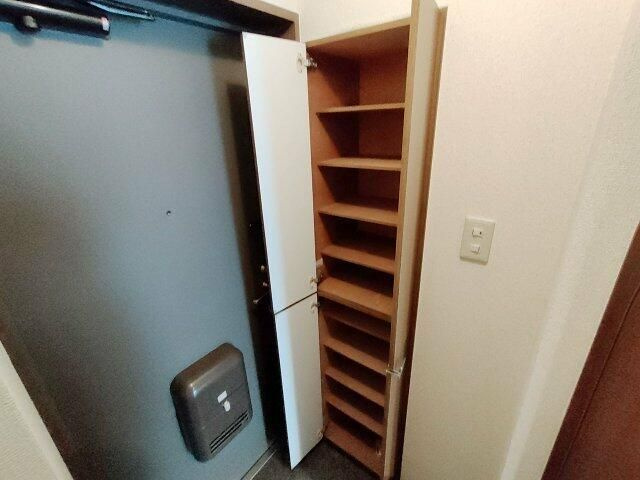 フェニックス明大前の玄関|きれいな玄関です