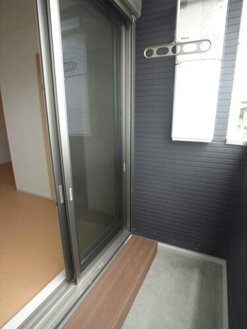 ネオ壱番館のバルコニー