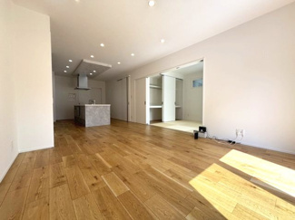 【居間・リビング】 | 広島市東区福田５丁目　中古戸建