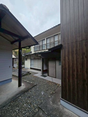 【外観】 | 岩国市美川町根笠山之内　収益戸建