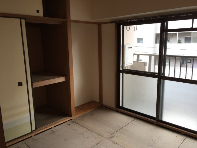 コスモピアビルの和室