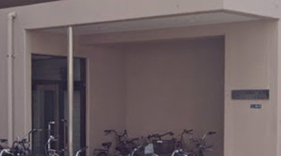 コスモピアビルのエントランス