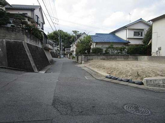 【前面道路含む現地写真】 | 広島市安佐南区山本５丁目 第一東亜ハイツ