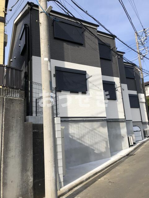 スカイレジデンスＡＲＡ横浜弘明寺のエントランス