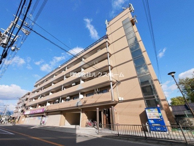 大神ハイツの外観