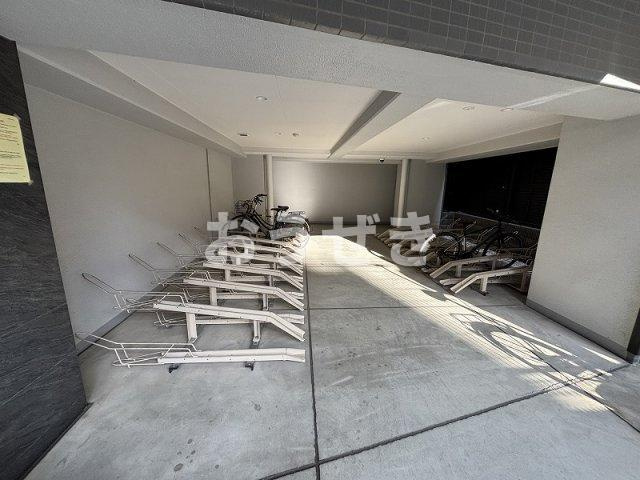 メインステージ横濱弥生町の駐車場