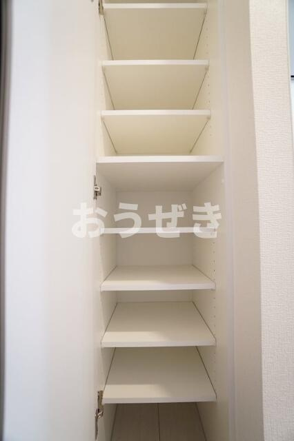 メインステージ横濱弥生町の収納