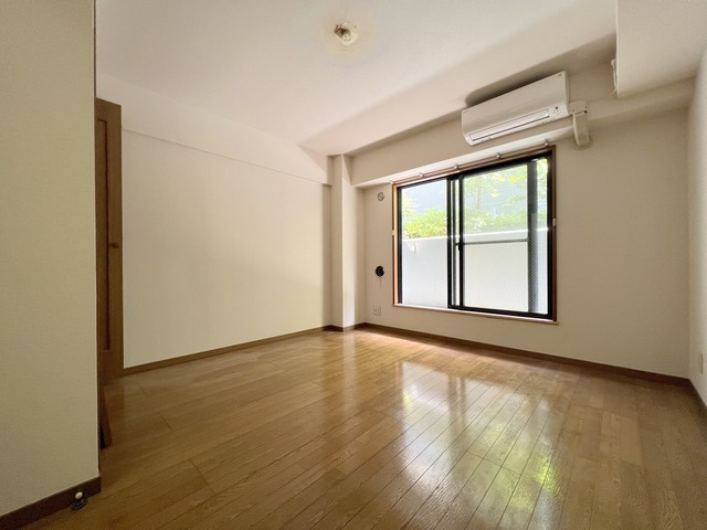 アルカディアⅠの居間・リビング|★明るいフローリングのお部屋です★