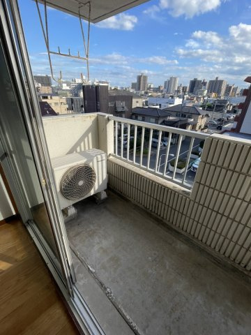 田邉ビル　のバルコニー