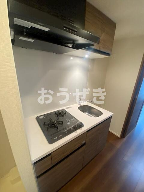 ＳＱＵＡＲＥ　ＣＩＴＹ　ＴＳＵＲＵＭＩ　ＲＩＶＥＲＳＩＤＥのキッチン|参考写真