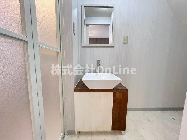 プラス南本町の独立洗面台