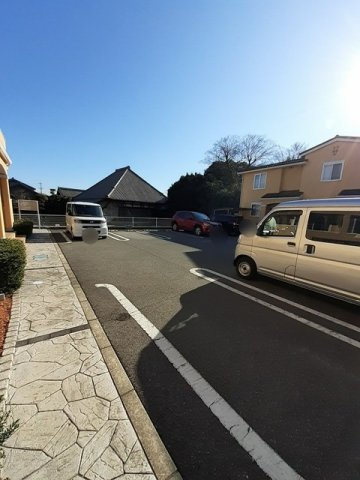 メゾン・アムール　Ⅲの駐車場