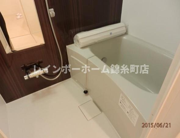 ハイネスメゾン成輪の浴室