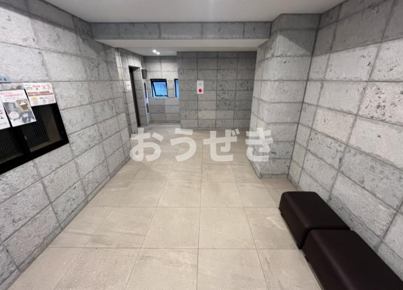 レオーネ南千住Ⅲのロビー