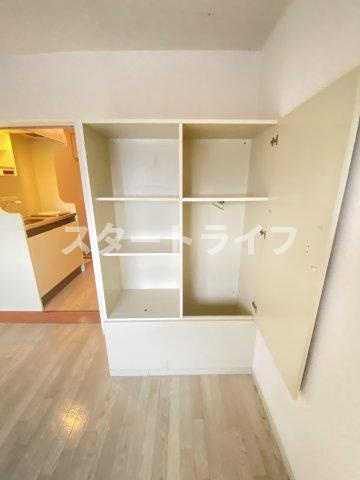大阪市淀川区野中北１丁目の賃貸マンションの収納