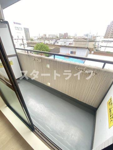 大阪市淀川区野中北１丁目の賃貸マンションのバルコニー