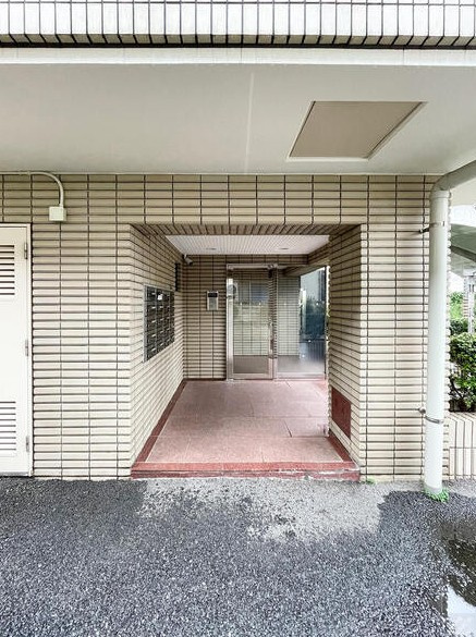 セイント武蔵小金井のエントランス
