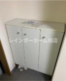 特典：仲介手数料が不要です‼の玄関