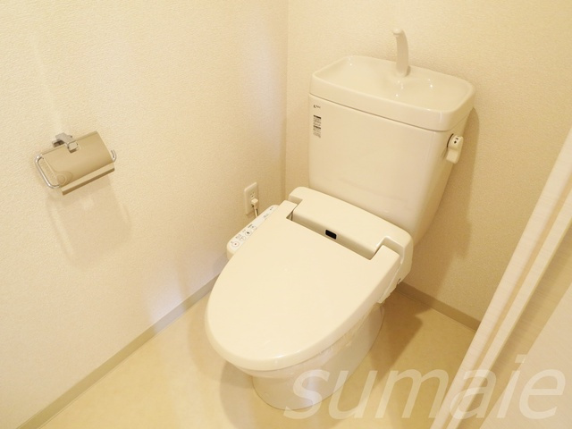 センテニアル王子神谷のトイレ|☆温水洗浄機能付のトイレです☆