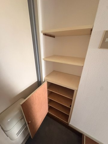ラフォーレ林の収納
