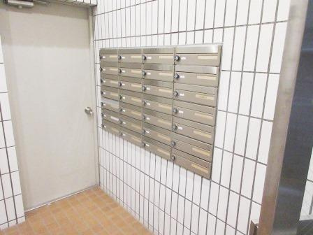 佐竹マンションのエントランス