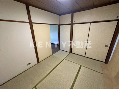 【居間・リビング】 | 小林ビル | こちらの居間で趣味の時間をお楽しみください