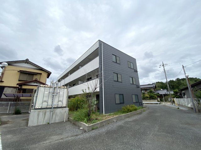 エバールミナスの外観