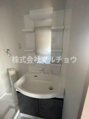 クイーンズコートNの洗面所|コンパクトで使いやすい洗面所