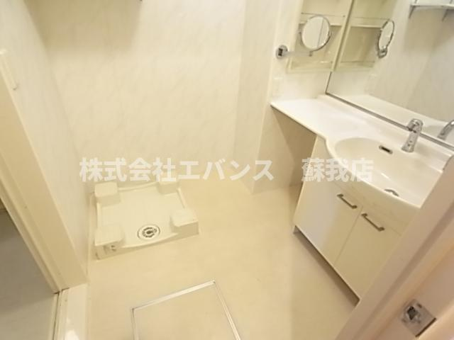 【洗面所】 | ビューテラス | 脱衣スペースもあります