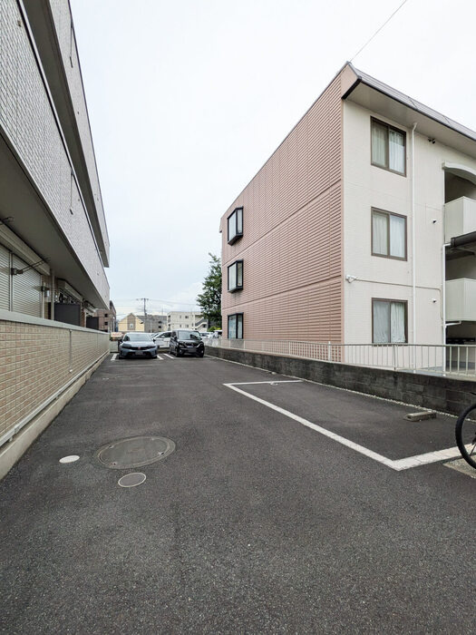 エバーグレイスの駐車場|駐車場