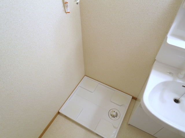 アムール　ボヌールの設備|室内に洗濯機が置けます。