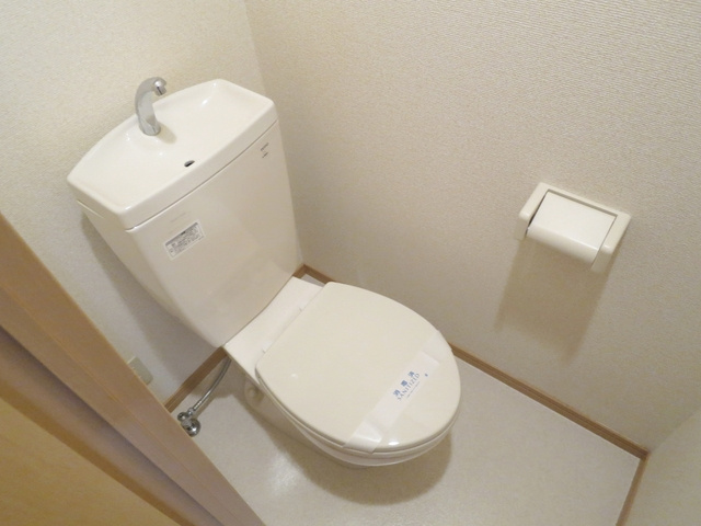 アムール　ボヌールのトイレ|清潔感があるトイレです。