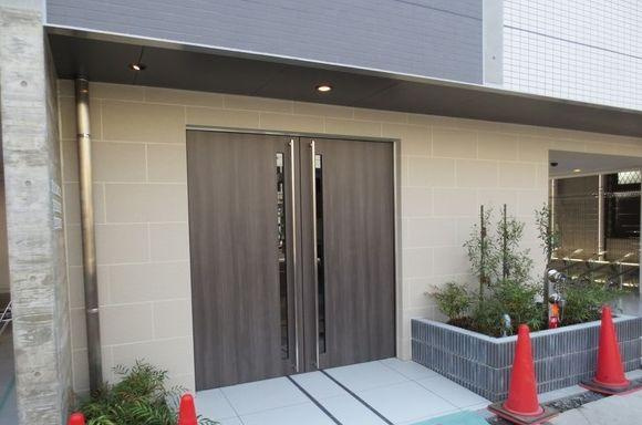 ライズコート住吉のエントランス