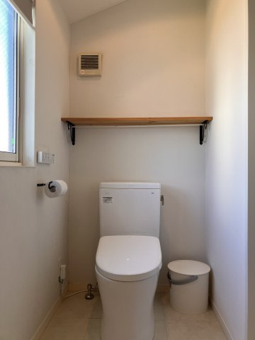 ディヒュッテのトイレ|落ち着いたトイレです