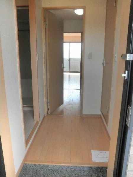 アンプルール クラージュ SHIMADAの内装