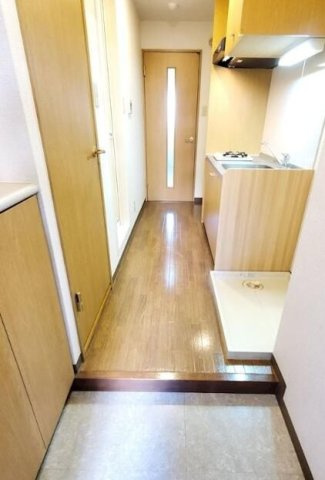クオーレ青葉台の玄関