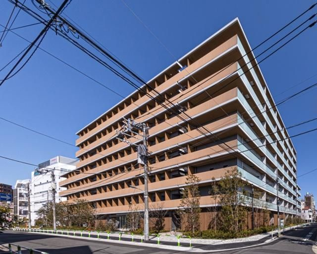 コムレジ赤羽　学生棟の外観