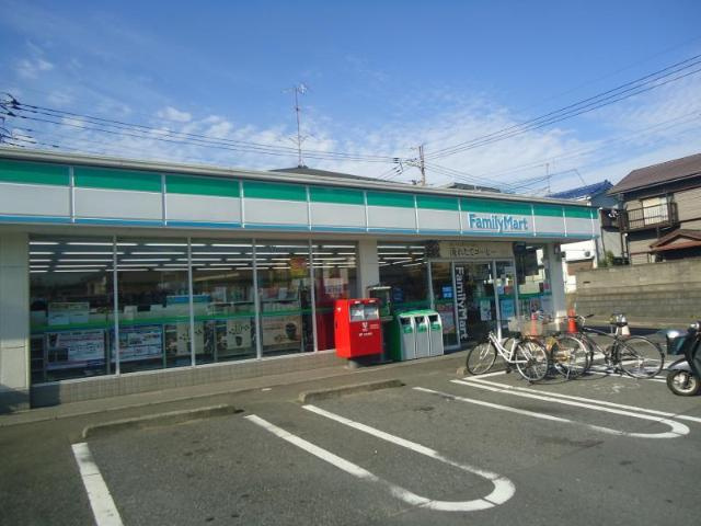 ファミリーマート松戸柿の木店まで177ｍ