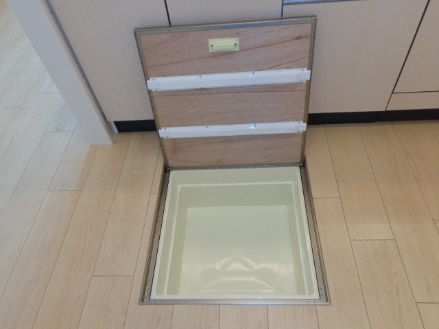 床下収納