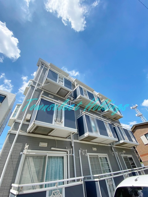 藤沢市鵠沼花沢町の賃貸マンションの外観