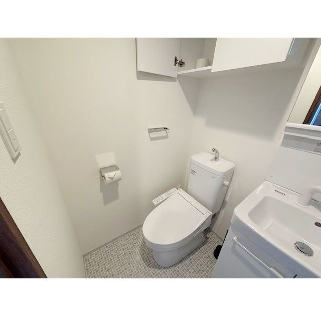 ジェノヴィア妙典のトイレ|他部屋参考写真