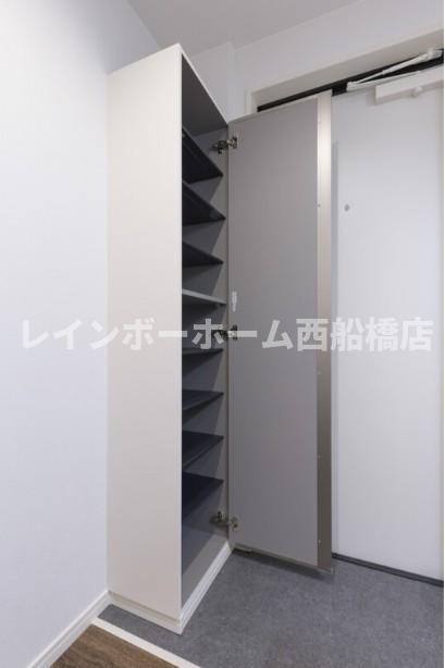 つばめハウス市川の玄関