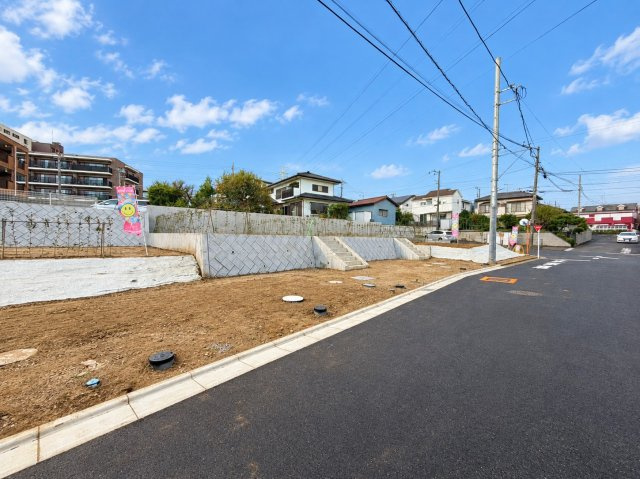 【前面道路含む現地写真】 | 藤沢市大庭 売地 全6区画 