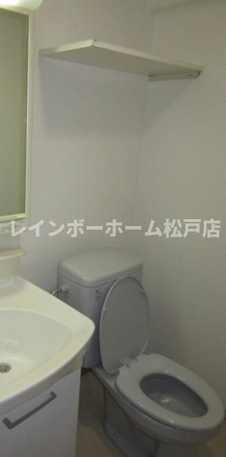 特典：仲介手数料が無料です!!のトイレ|落ち着いた色調のトイレです