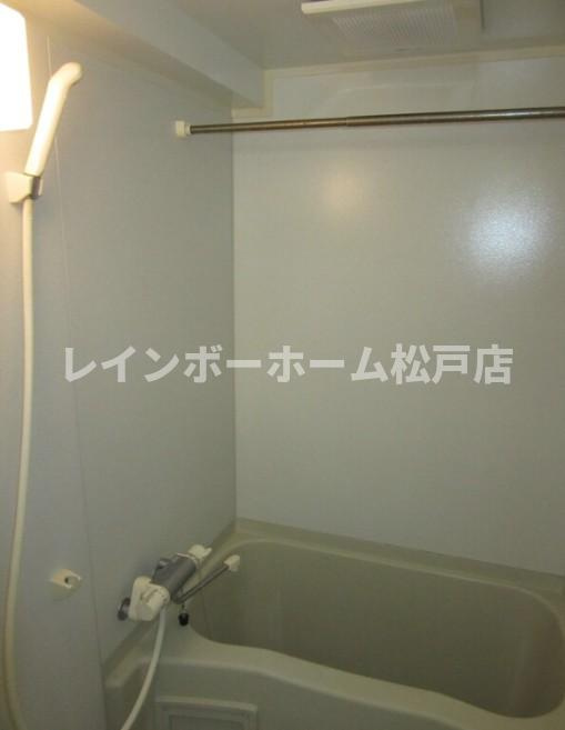 特典：仲介手数料が無料です!!の浴室|お風呂です