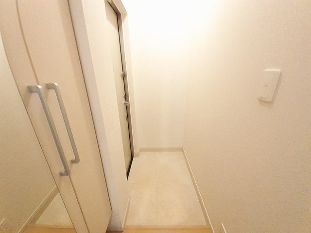 アロッジオ長岡京の玄関
