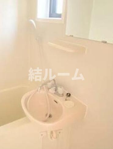 豊島区目白５丁目のアパートの洗面所