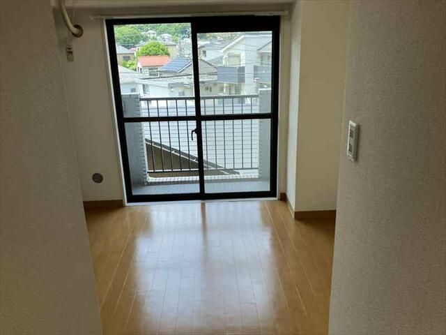 フレクション横浜保土ヶ谷の居間・リビング