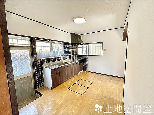 蓮花寺3丁目貸家のキッチン